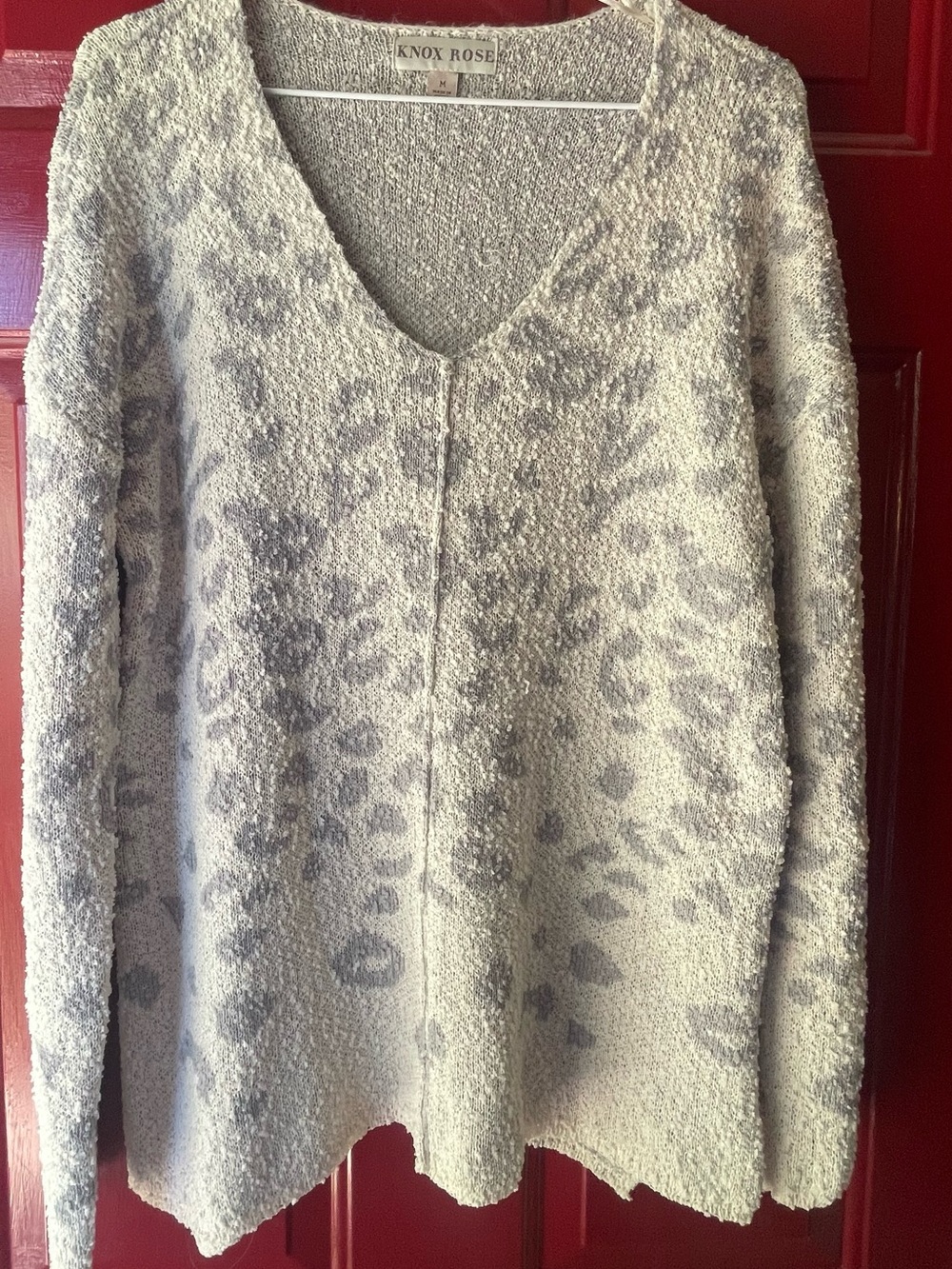 Knox Rose Cream & Gray V-Neck Bouclé Floral Knit Sweater
